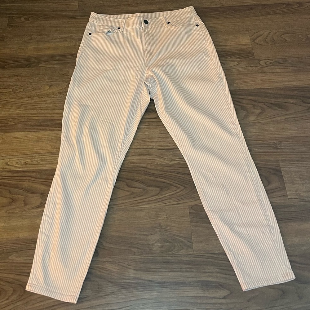 LOFT Women's Pink and Cream Striped Skinny Jeans size 29/8